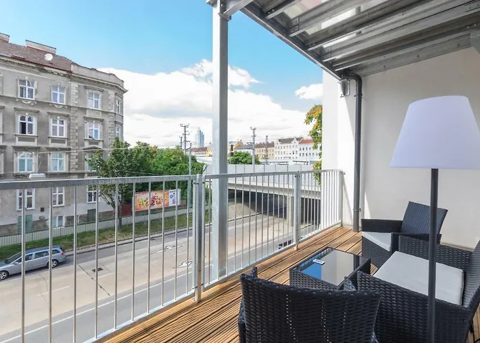 דירה Spacious In Center With Terrace *