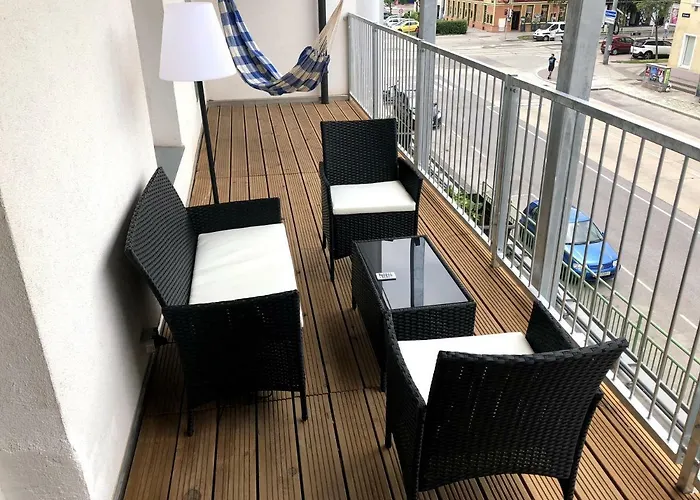 Spacious In Center With Terrace דירה *