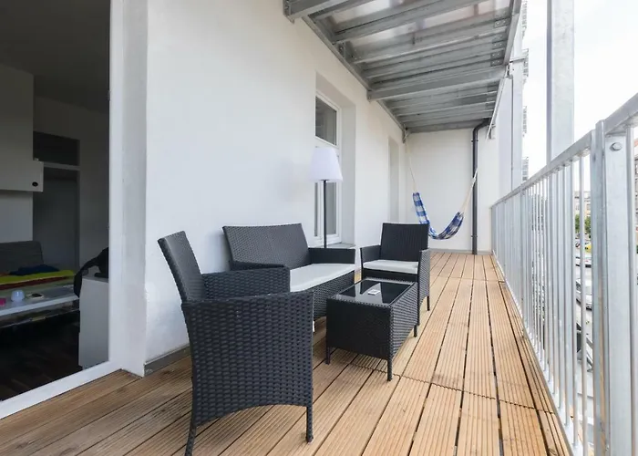Spacious In Center With Terrace וינה